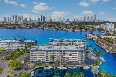 16565 NE 26th Ave #4E, North Miami Beach, FL 33160 - Photo 2