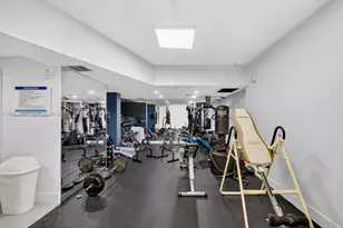 16565 NE 26th Ave, North Miami Beach, FL 33160 - Photo 38