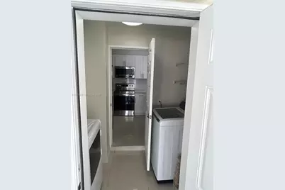 7637 Ramona St, Miramar, FL 33023 - Photo 18