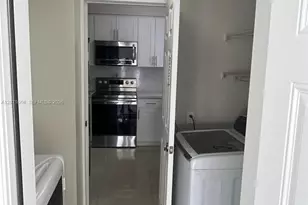 7637 Ramona St, Miramar, FL 33023 - Photo 18