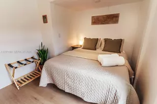 2515 NE 182nd St, North Miami Beach, FL 33160 - Photo 12