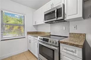 5302 SW 138th Pl, Miami, FL 33175 - Photo 12