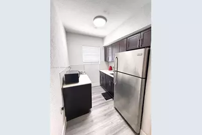 7334 Harding Ave #6, Miami Beach, FL 33141 - Photo 10