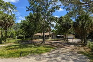 13220 51st Pl N, West Palm Beach, FL 33411 - Photo 2