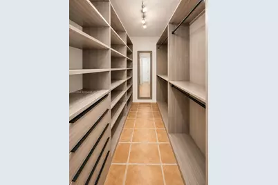 800 West Ave #817, Miami Beach, FL 33139 - Photo 10