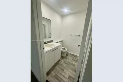 7872 Sanibel Dr #7872, Tamarac, FL 33321 - Photo 8