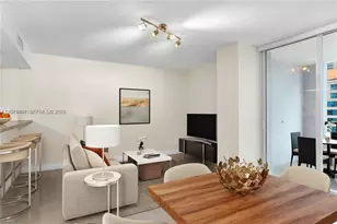 170 SE 14th St, Miami, FL 33131 - Photo 4