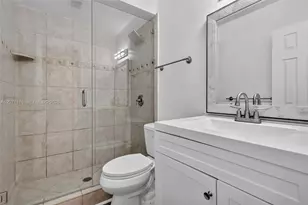 2100 Diana Dr, Hallandale Beach, FL 33009 - Photo 16