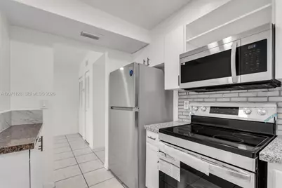 400 NE 18th Ave #208, Homestead, FL 33033 - Photo 12