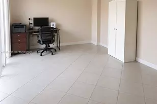 4199 W 18th Ct, Hialeah, FL 33012 - Photo 18