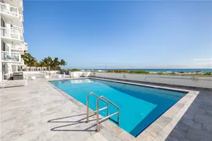 401 Ocean Dr, Miami Beach, FL 33139 - Photo 20