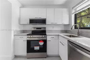 1225 West Ave, Miami Beach, FL 33139 - Photo 10