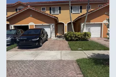 550 Saint Tropez Ln, Margate, FL 33068 - Photo 2