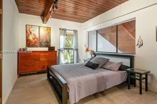 2869 W Trade Ave, Miami, FL 33133 - Photo 10