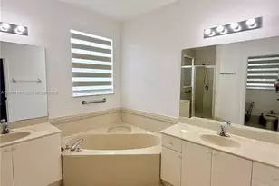 14918 SW 15th Ln, Miami, FL 33194 - Photo 18