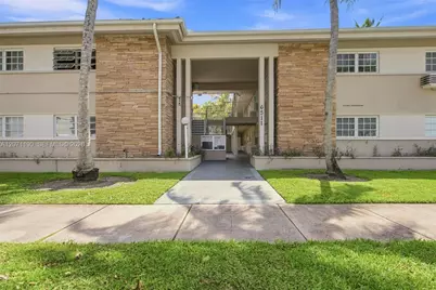 6511 Santona St #C6, Coral Gables, FL 33146 - Photo 1