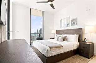 159 NE 6th St, Miami, FL 33132 - Photo 24