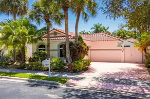 1051 W Bel Aire Dr W, Pembroke Pines, FL 33027 - Photo 42