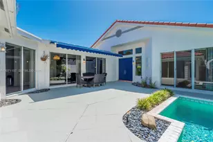 1051 W Bel Aire Dr W, Pembroke Pines, FL 33027 - Photo 30