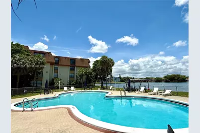 671 NE 195th St #205E, Miami, FL 33179 - Photo 32