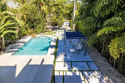 1109 NE 89th St, Miami, FL 33138 - Photo 36