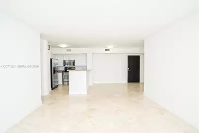 90 Alton Rd #2204, Miami Beach, FL 33139 - Photo 6