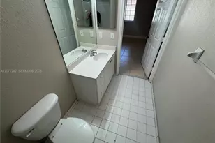 6940 NW 179th St, Hialeah, FL 33015 - Photo 16