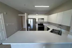 6940 NW 179th St, Hialeah, FL 33015 - Photo 8