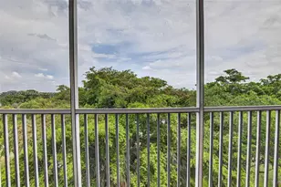 250 Jacaranda Dr, Plantation, FL 33324 - Photo 28