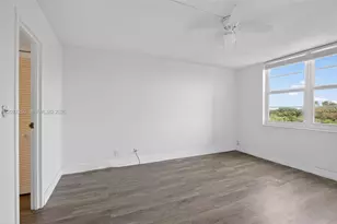 250 Jacaranda Dr, Plantation, FL 33324 - Photo 16