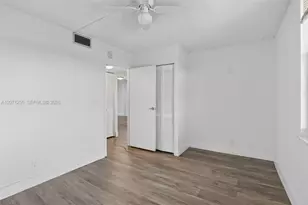 250 Jacaranda Dr, Plantation, FL 33324 - Photo 24