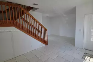21250 NE 8th Pl, Miami, FL 33179 - Photo 4