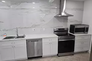 18360 NE 22nd Ave, North Miami Beach, FL 33160 - Photo 4