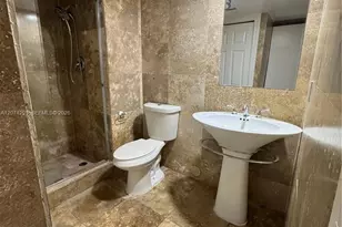 215 Lakeview Dr, Weston, FL 33326 - Photo 6