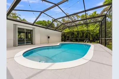 11890 SW 72nd Pl, Pinecrest, FL 33156 - Photo 32