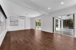 11890 SW 72nd Pl, Pinecrest, FL 33156 - Photo 4