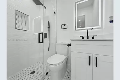13710 SW 18th Ter, Miami, FL 33175 - Photo 32
