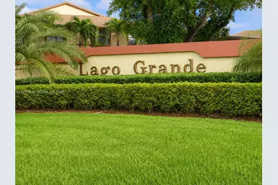 6605 W 26th Dr #24-18, Hialeah, FL 33016 - Photo 12