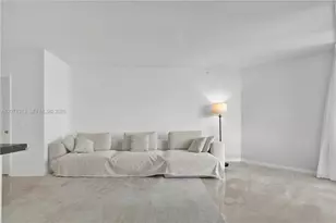 4775 Collins Ave, Miami Beach, FL 33140 - Photo 4