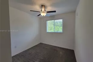 8247 Tanager Sq, New Port Richey, FL 34655 - Photo 18