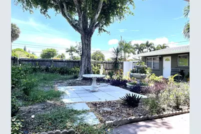 225 NW 23rd St #1, Wilton Manors, FL 33311 - Photo 4