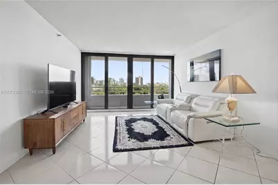 20355 NE 34th Ct #724, Aventura, FL 33180 - Photo 4