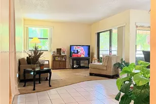 20035 NE 3rd Ct, Miami, FL 33179 - Photo 2