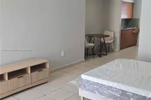 934 Meridian Ave, Miami Beach, FL 33139 - Photo 2