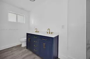 2770 NW 44th St, Miami, FL 33142 - Photo 16