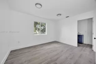 2770 NW 44th St, Miami, FL 33142 - Photo 14