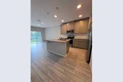 2835 Narcoossee Commons Way, Saint Cloud, FL 34771 - Photo 4