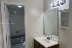 6991 NW 169th Terrace, Miami Lakes, FL 33015 - Photo 4