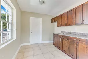 1239 NE 110th St, Miami, FL 33161 - Photo 12