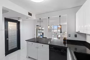 2301 Collins Ave, Miami Beach, FL 33139 - Photo 4